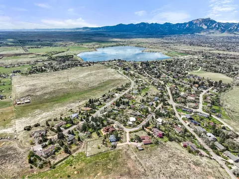 1372 Glacier Pl, Boulder, CO 80303 photo 3