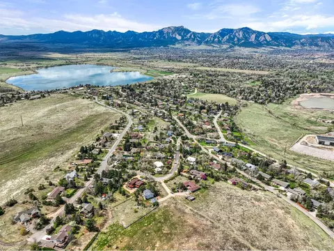 1372 Glacier Pl, Boulder, CO 80303 photo 4