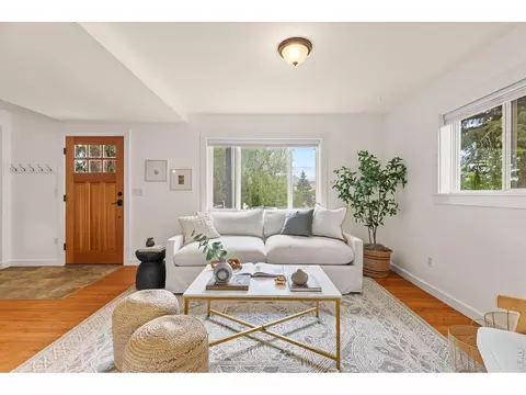 Entry Way - 240 Main St, Lyons, CO 80540 photo 2 of 4