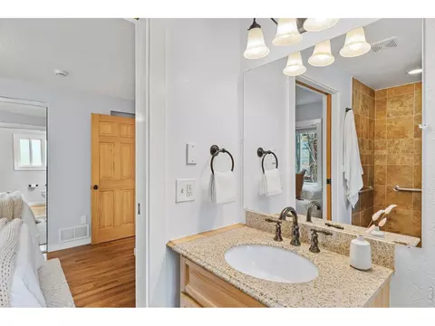 Bath - 240 Main St, Lyons, CO 80540 photo 2 of 5