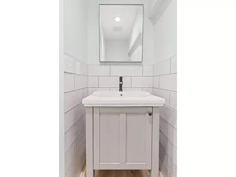 Bath - 4481 Clay St, Boulder, CO 80301 photo 4 of 6
