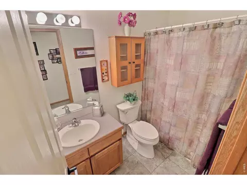 Bath - 1823 45th Ave, Greeley, CO 80634 photo 2 of 3
