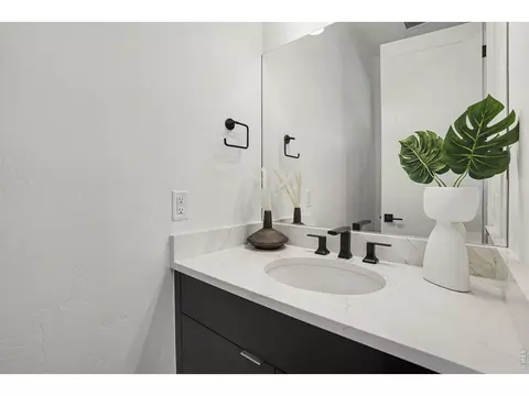 Bath - 1120 Violet Ave, Boulder, CO 80304 photo 1 of 4