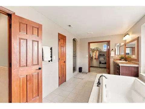 Bath - 1893 E Seadrift Dr, Windsor, CO 80550 photo 1 of 5
