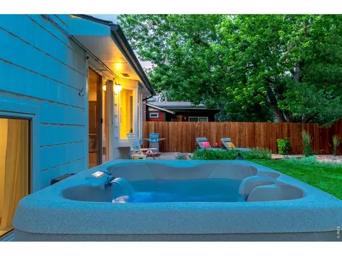 Exterior - 2938 Loma Pl, Boulder, CO 80301 photo 7 of 8