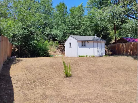 Exterior - 217 5th Ave, Lyons, CO 80540 photo 3 of 5