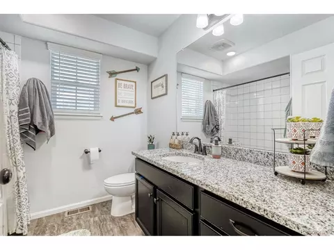 Bath - 26168 E Maple Dr, Aurora, CO 80018 photo 5 of 5