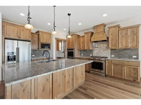 Kitchen - 1920 Country Dr, Longmont, CO 80504 photo 2 of 5