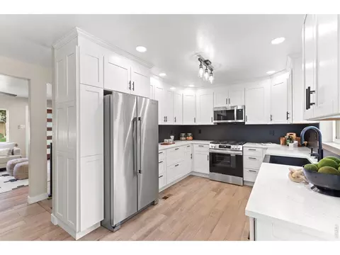 Kitchen - 6010 Johnson Way, Arvada, CO 80004 photo 2 of 3