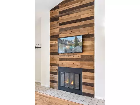 Living - 30 S Boulder Cir #3038, Boulder, CO 80303 photo 2 of 2
