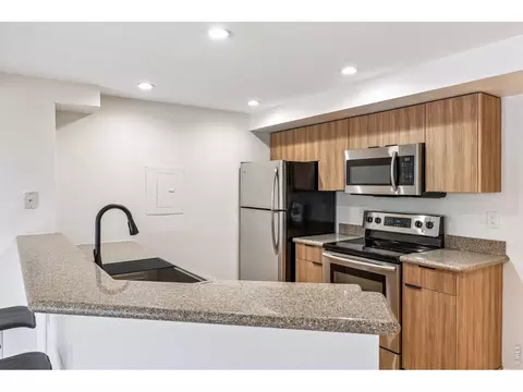 Kitchen - 30 S Boulder Cir #3038, Boulder, CO 80303 photo 3 of 6