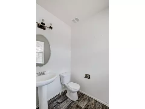 Bath - 329 Jay Ave, Severance, CO 80546 photo 1 of 6