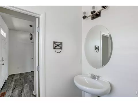 Bath - 329 Jay Ave, Severance, CO 80546 photo 2 of 6