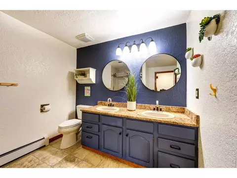 Bath - 184 Chapman Rd, Boulder, CO 80302 photo 1 of 1