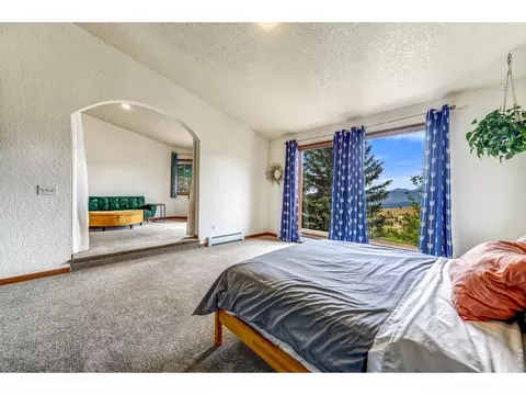 Bedroom - 184 Chapman Rd, Boulder, CO 80302 photo 3 of 6