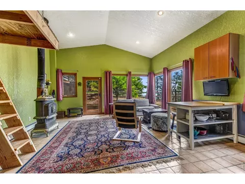 Living - 184 Chapman Rd, Boulder, CO 80302 photo 5 of 7