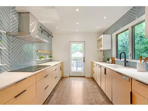 Kitchen - 873 9th St, Boulder, CO 80302 photo 1 of 4