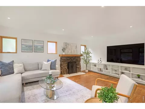Living - 873 9th St, Boulder, CO 80302 photo 2 of 4
