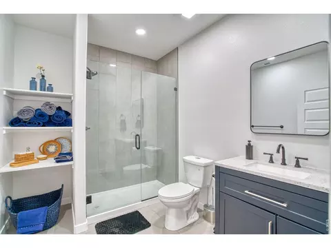 Bath - 1277 Tipton St, Berthoud, CO 80513 photo 3 of 4