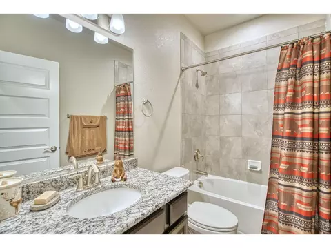 Bath - 1277 Tipton St, Berthoud, CO 80513 photo 4 of 4