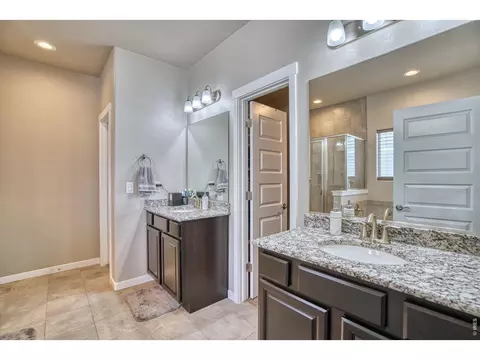 Bath - 1277 Tipton St, Berthoud, CO 80513 photo 1 of 4