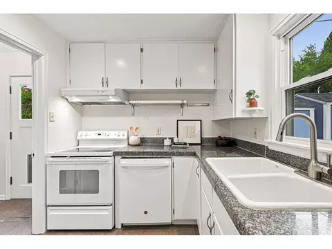 Kitchen - 1574 North St, Boulder, CO 80304 photo 4 of 4