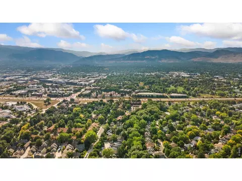 View/Area - 3119 Bell Dr, Boulder, CO 80301 photo 6 of 8