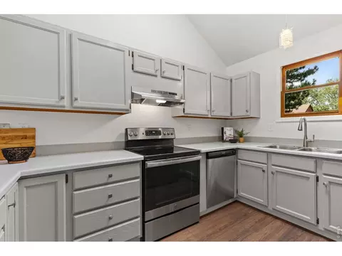 Kitchen - 3119 Bell Dr, Boulder, CO 80301 photo 1 of 4