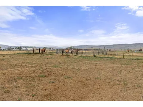 Exterior - 5001 Meining Rd, Berthoud, CO 80513 photo 7 of 8