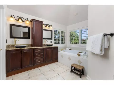 Bath - 6755 Saddleback Ave, Firestone, CO 80504 photo 4 of 6
