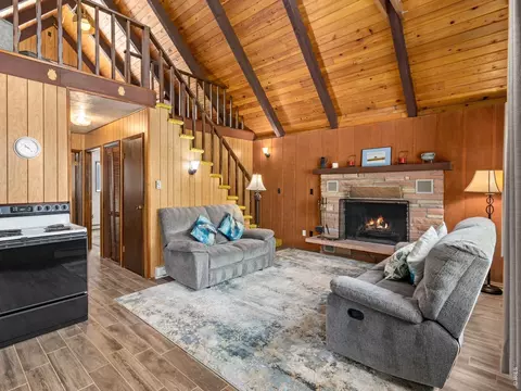 Living - 39 Hickory Dr, Lyons, CO 80540 photo 1 of 3