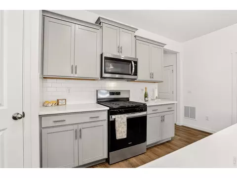 Kitchen - 826 Elias Tarn Dr, Severance, CO 80550 photo 3 of 4