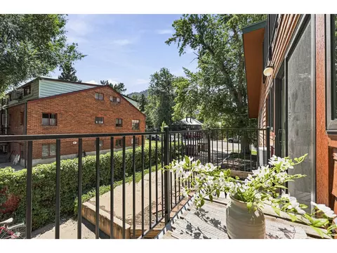 Exterior - 600 Arapahoe Ave #5, Boulder, CO 80302 photo 1 of 8