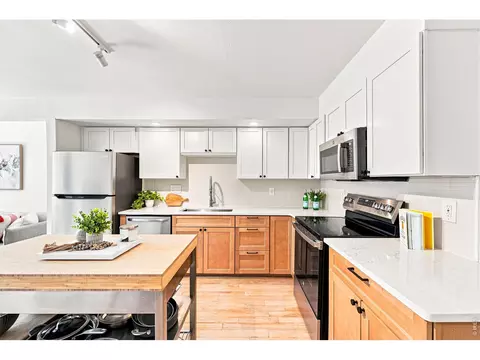 Kitchen - 600 Arapahoe Ave #5, Boulder, CO 80302 photo 3 of 5