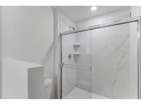 Bath - 656 S Cabernet Ave, Fort Lupton, CO 80621 photo 3 of 4