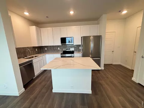 Kitchen - 604 Cheyenne Trl #A2, Ault, CO 80610 photo 2 of 2