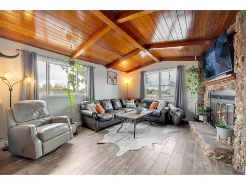 Living - 201 E 4th Ave, Severance, CO 80546 photo 3 of 4