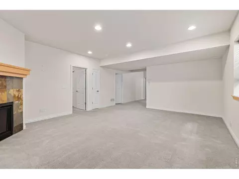 Living - 413 Raymond Ct, Lyons, CO 80540 photo 9 of 9