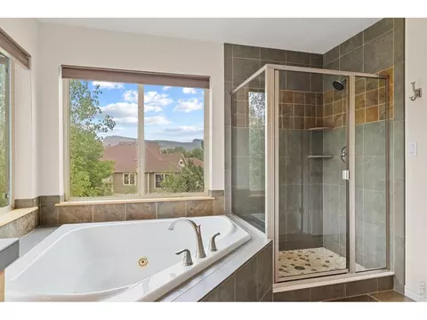Bath - 413 Raymond Ct, Lyons, CO 80540 photo 4 of 6
