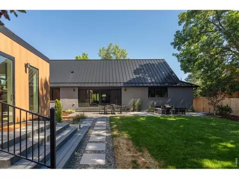 Exterior - 1760 Hawthorn Pl, Boulder, CO 80304 photo 3 of 5