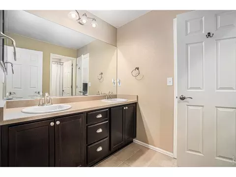 Bath - 2163 Longfin Dr, Windsor, CO 80550 photo 5 of 6