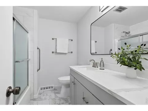 Bath - 8601 E Layton Ave, Denver, CO 80237 photo 2 of 3