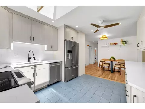 Kitchen - 3930 Darley Ave, Boulder, CO 80305 photo 2 of 4