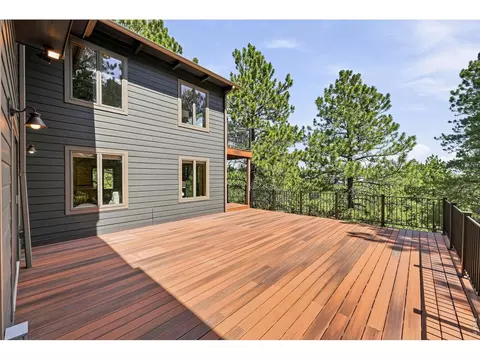 Exterior - 335 Pine Tree Ln, Boulder, CO 80304 photo 6 of 9