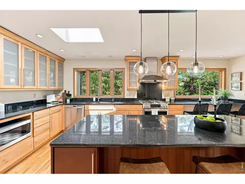 Kitchen - 335 Pine Tree Ln, Boulder, CO 80304 photo 3 of 4