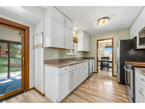 Kitchen - 2701 Martingale Dr, Berthoud, CO 80513 photo 4 of 4