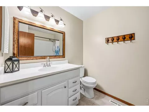 Bath - 2701 Martingale Dr, Berthoud, CO 80513 photo 3 of 3