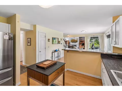 Kitchen - 4910 Tesla Ct, Boulder, CO 80301 photo 4 of 4