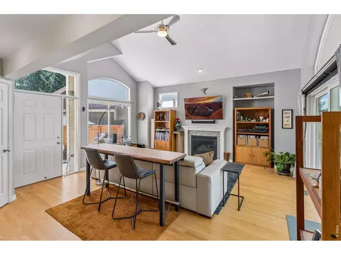 Living - 4910 Tesla Ct, Boulder, CO 80301 photo 2 of 5