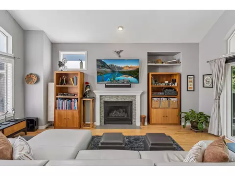 Living - 4910 Tesla Ct, Boulder, CO 80301 photo 4 of 5